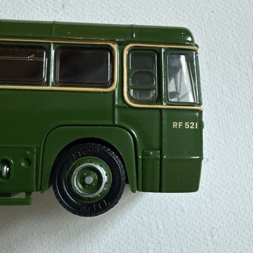 EFE Model AEC RF London Transport Country Diecast Coach Bus 23301 1:76 Scale — image 4