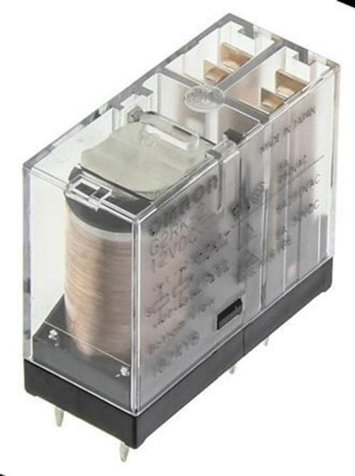 Omron DPDT PCB Mount Latching Relay - 5 A  12V dc For Use In Power Applications