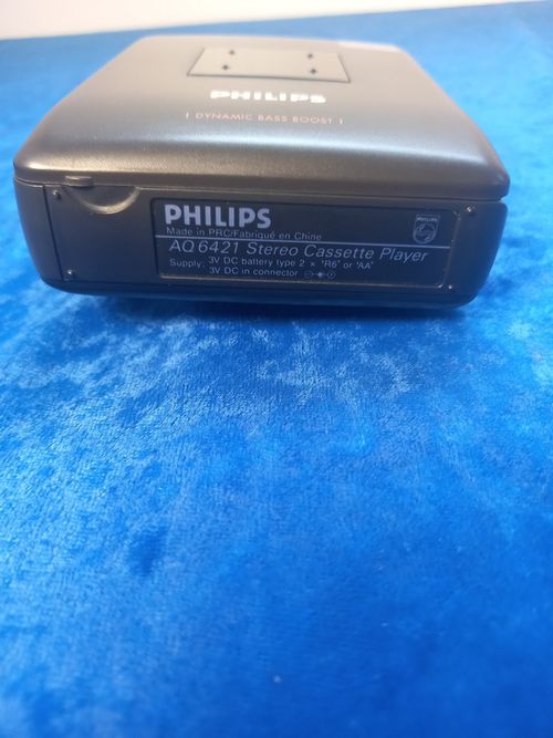 Philips AQ6421 Vintage portable cassette player with Dynamic Bass Boost Working — image 9