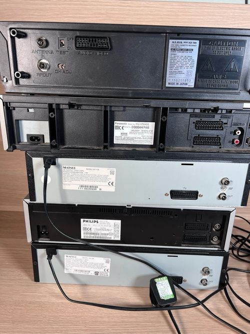 5 Vintage VCR Players Spares/Repairs Bundle  - Panasonic, Philips, Alba & Matsui — image 7
