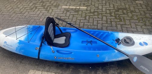 Perception Single Sit-on-Top Kayak Blue/White with Seat and Paddle — image 2