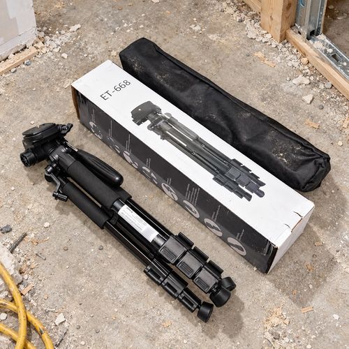Huepar 56-inch/143cm Laser Level Adjustable Tripod Use with Line Lasers — image 11