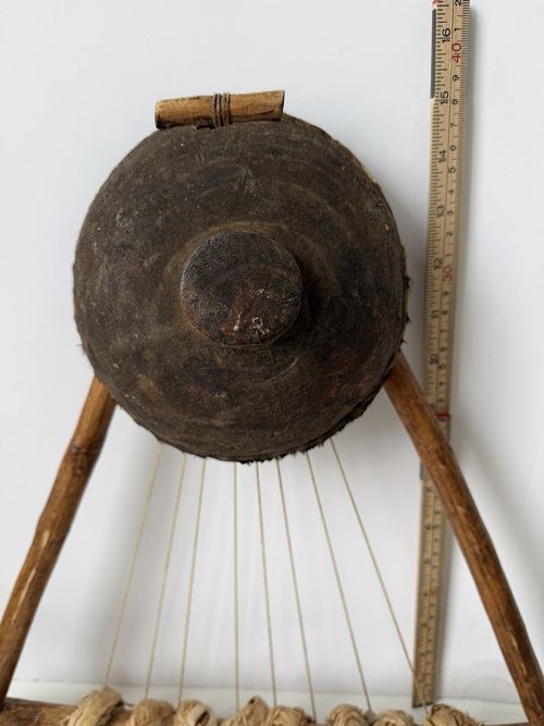 African 8 String Lyre Endongo Type Traditional Hide Wood Musical Instrument — image 3