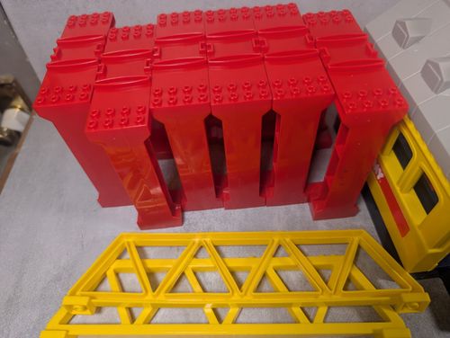 Tomy Train 3, Freight Transport Train Set from 1988 complete with extras  — image 5