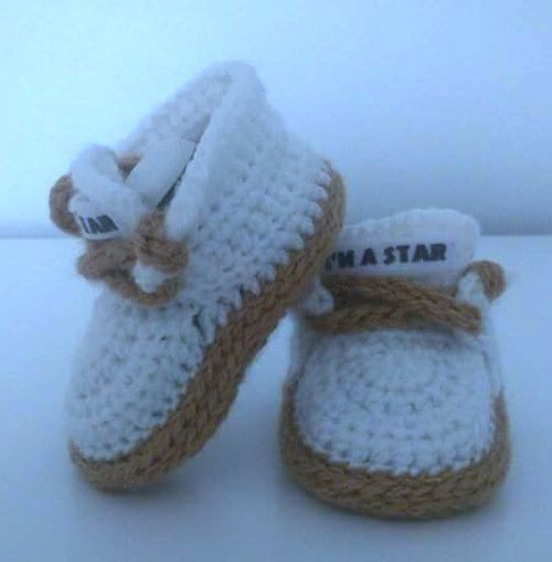 Handmade Crochet Baby First Shoes Booties Sneakers Trainers  — image 3