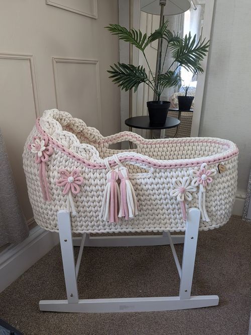 Made To Order- Crochet Moses Basket with mattress 5-7 weeks delivery NOT STAND — image 1