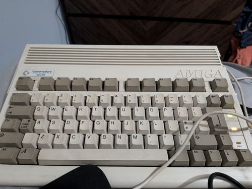 Commodore Amiga A600 wild/weird/wicked Boxed Includes Software — image 4