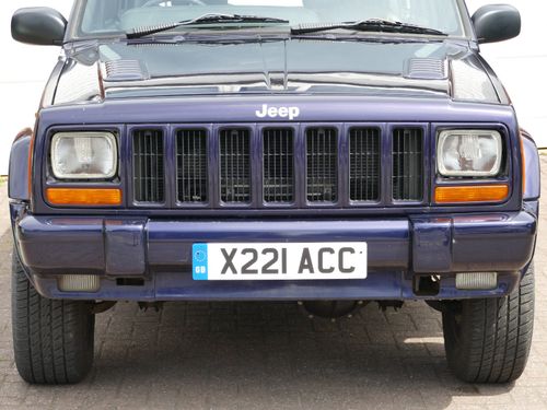 Jeep Cherokee Orvis 4X4 XJ (2000) — image 4