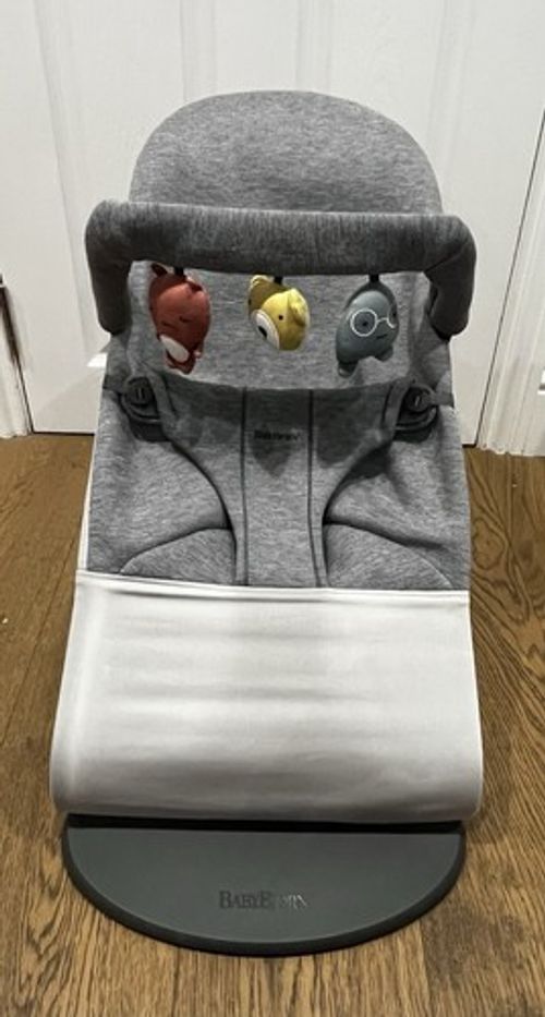 BabyBjörn Baby Bouncer  Bliss Baby Bjorn 3D jersey Seat Bouncing Chair  with toy