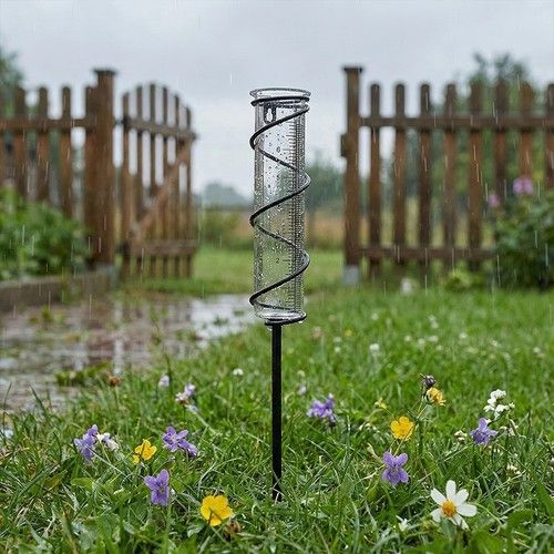 Decorative Garden Rain Gauge Outdoor Yard  Measurement Rotating Thread Ornament
