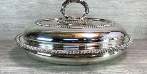 SILVER PLATED LIDDED OVAL LIDDED SERVING DISH / TUREEN antique MH&CO — image 4