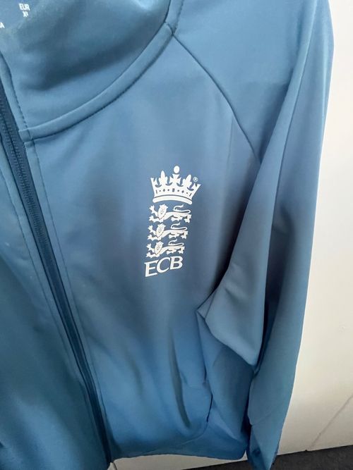 ECB Castore Fill Zip Training Top XL — image 5