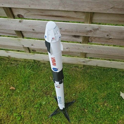 Spacex Falcon 9 Crew Dragon Rocket Model - scale 76 760mm 30inch - Assembled