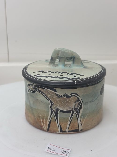 Beautiful Handmade Ethnic Soapstone Safari Designed Trinket Box — image 10