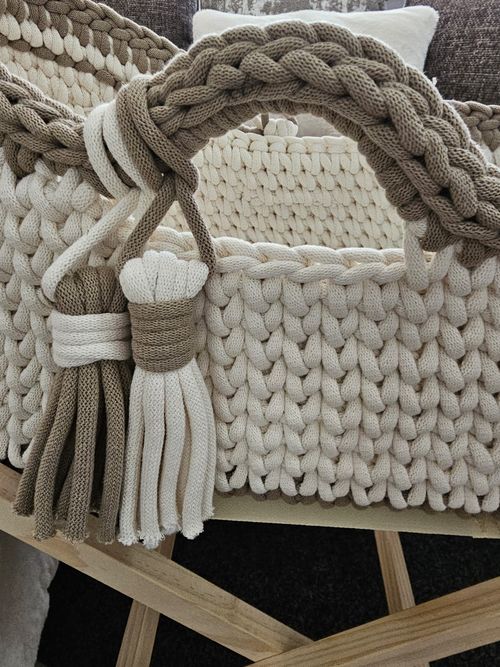 Handmade Crochet Baby Moses Basket Made to Order & Personalised Base Any Colour! — image 3