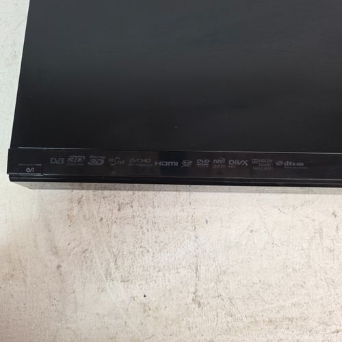 Panasonic Blu-ray HDD Recorder DMR-PWT420 Multi Region Freeview+ HD Tested — image 3