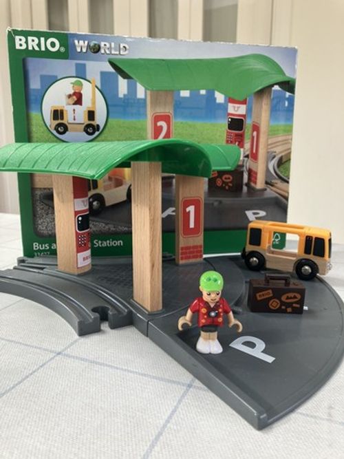 Brio World Bus and Train Station 33427, complete with original box