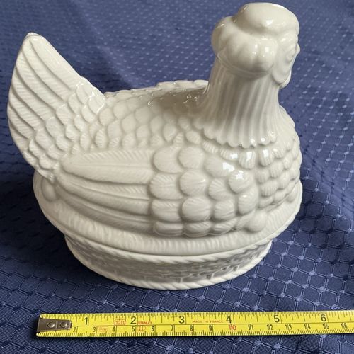 Very pretty Hen On Nest - Ceramic  — image 7