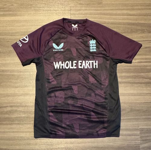 2025 Official Castore England Cricket training Top Size S — image 1