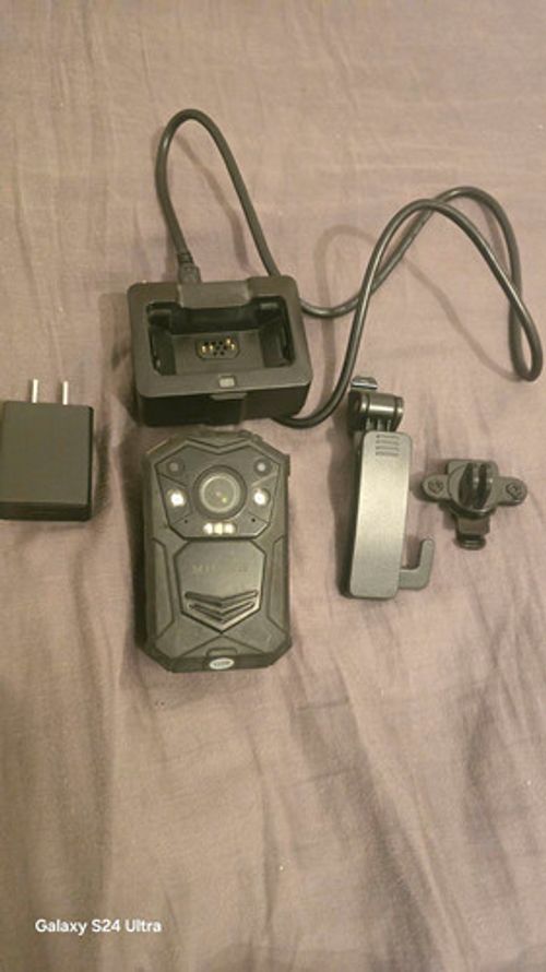 MIUFLY Body Worn Video Recorder Camera 32GB with Charging Dock & Accessories