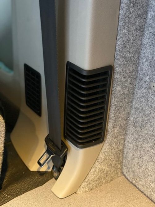 VW T5-T6.1 KOMBI/PANEL VAN B PILLAR FULL VENT KIT (for use with night heaters) 