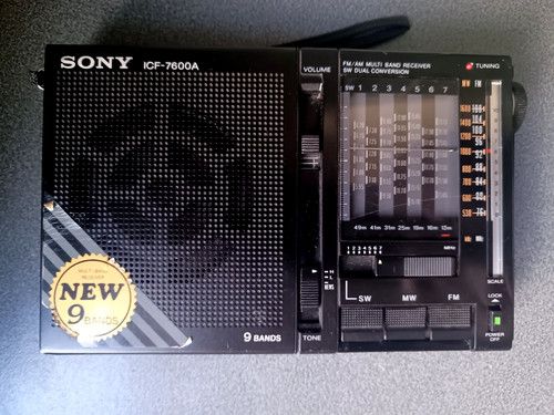 Radio - Sony ICF-7600 Multiband World Radio