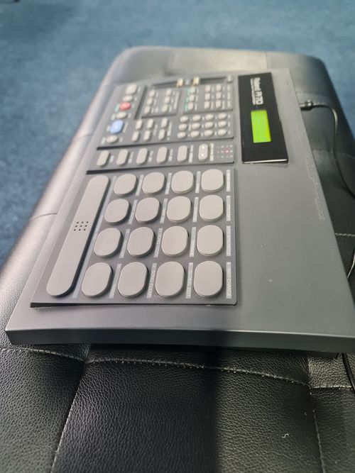 ROLAND R-70 Drum Machine — image 3