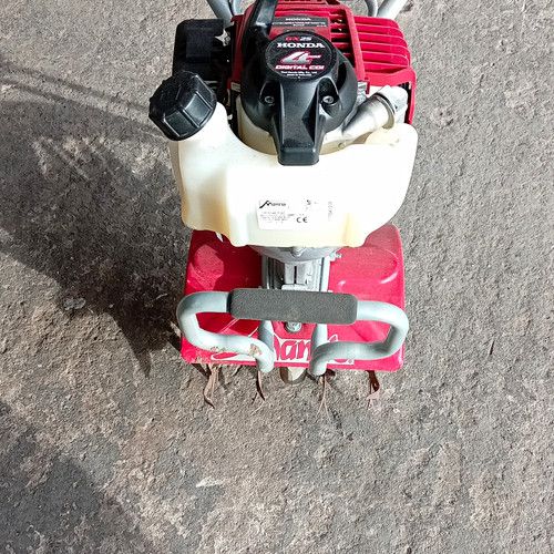 Mantis Honda Petrol Cultivator Honda GX25 25cc 4-Stroke Digital CDI Red