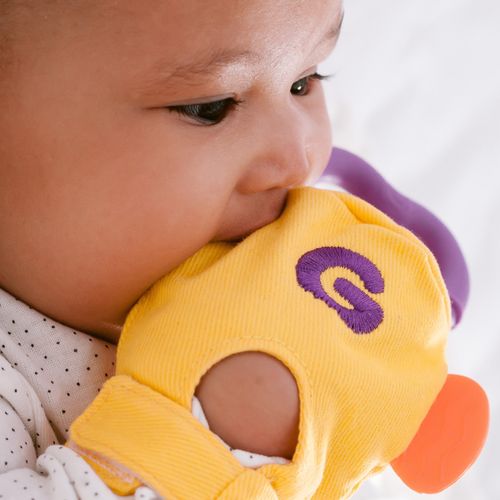 Gummee Glove Teething Toy Mitten Turquoise 3-6 Months Teether Baby — image 3