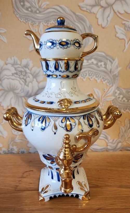 Vintage Soviet Gzhel Porcelain Samovar with with topped teapot. USSR