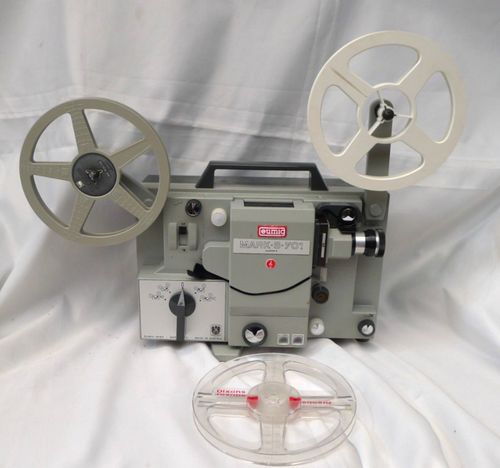 Vintage Eumig Mark S 701 Super 8 Sound Movie Projector in Case + 3 Reels Working — image 2