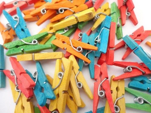 100 Mini Wooden Pegs Multicolor Cloths Pin Clips Art Crafts Photo Hanging Clamp
