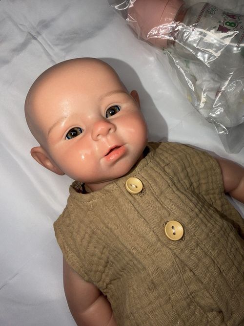 Realistic full silicone reborn lifelike baby doll 17” with bottle and nappy  — image 2