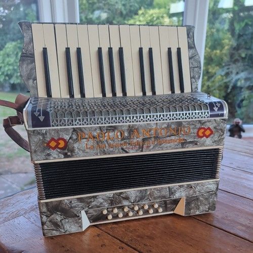 Vintage - Paolo Antonio 25-Key 12-Bass Piano Accordion - Made in Saxony 