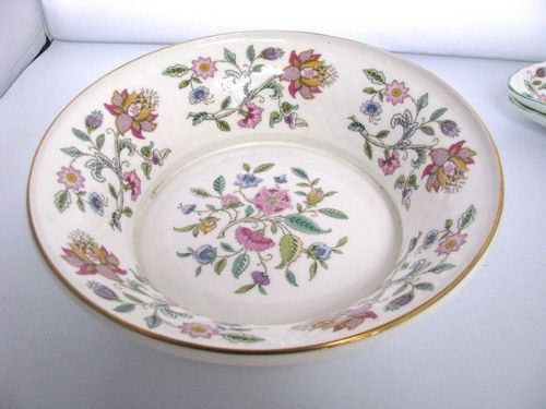 Minton Haddon Hall basket weave green trim fruit bowl 9 3/4 "      L