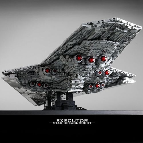 Executor class Star Dreadnoughts Ship Toys 7284 Pieces Building Set MOC Build — image 2