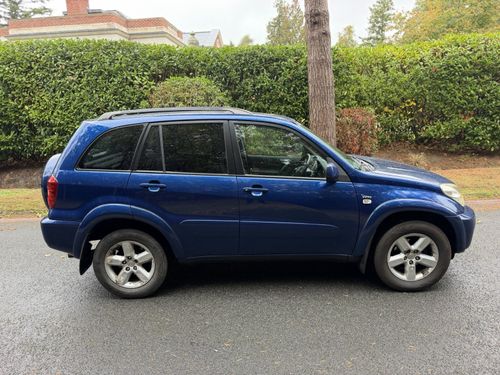 Toyota Rav 4 — image 6