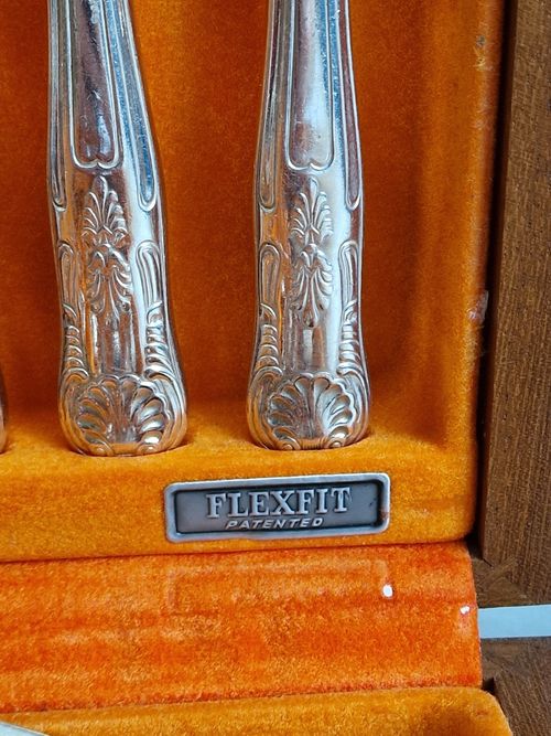 Vintage Newbridge Kings Pattern EPNS A1 Silver Plated Cutlery Set - 45 Piece — image 6