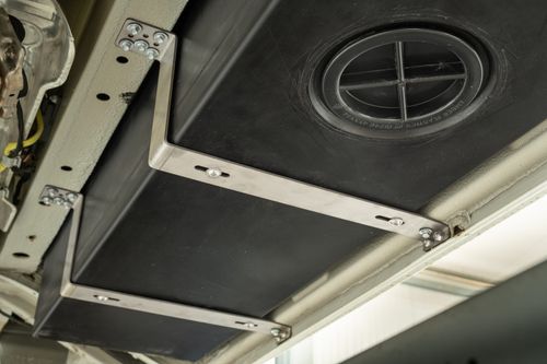 92 LITRE WATER TANK (SPRINTER & VW CRAFTER 06-17) WITH FRESH WATER KIT — image 2