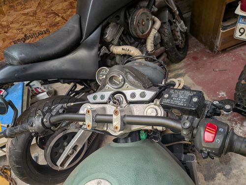 Suzuki Gsx 750 Bobba — image 2