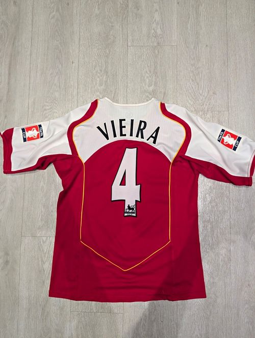 Arsenal Home Shirt Vieira 4 Size M FA Cup Final 2005 — image 1