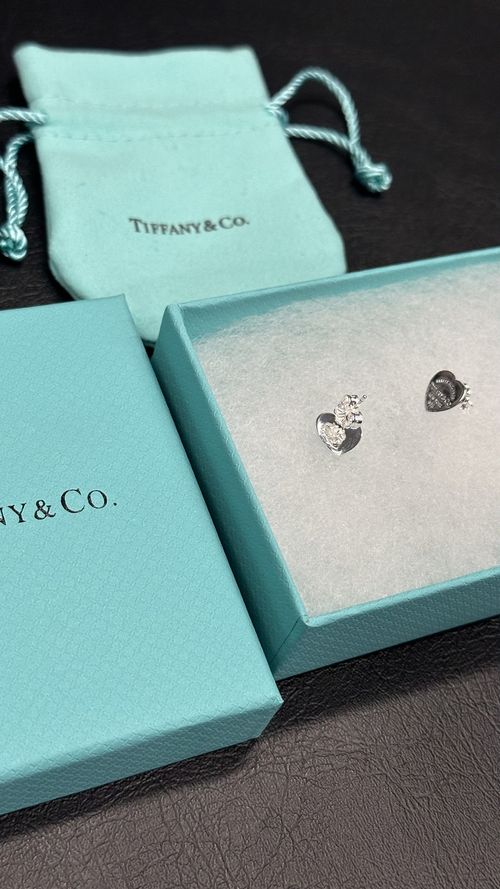 Tiffany & Co, Heart Tag Stud Earrings in Silver, Mini — image 6