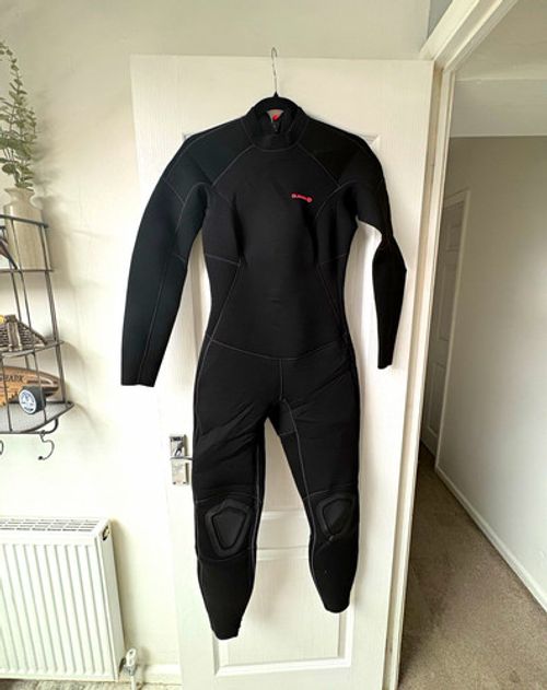 Olaian Women’s Full Length Wetsuit Full Length Wetsuits Size M Black Back Zip