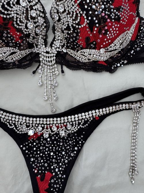 Rhinestone Vicky Ross bikini set with free Vinyl Dolls Harley Quinn costume set  — image 12