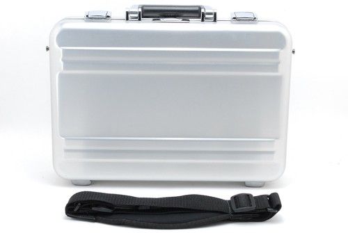 *NEAR MINT* ZERO HALLIBURTON Aluminum Attaché Camera Case Lock 49x35x27cm #JAPAN