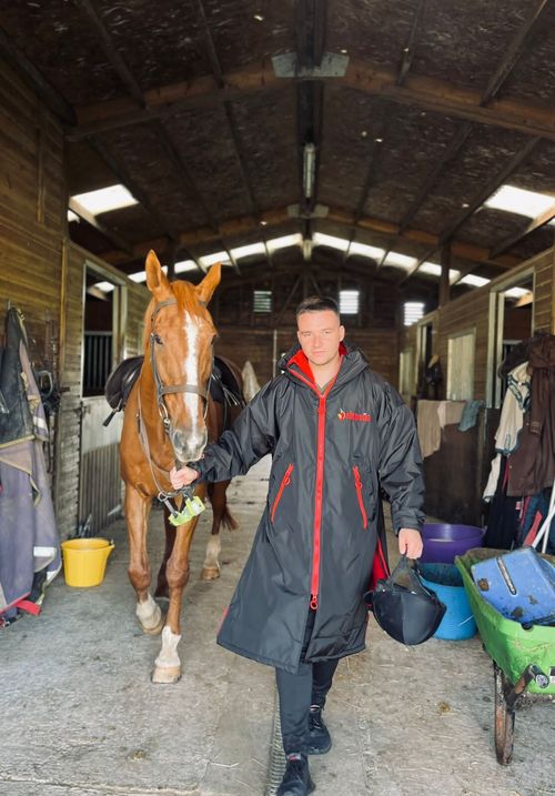 CLEARANCE SALE  Equestrian Premium Change Robes. Jalapeno Stary warm and dry — image 7