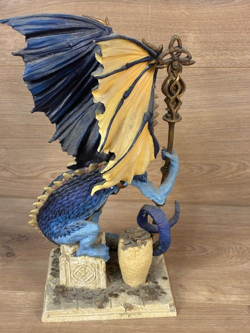 TUDOR MINT LAND OF THE DRAGONS K186 LARGE IMPERIAL DRAGON BOXED — image 4
