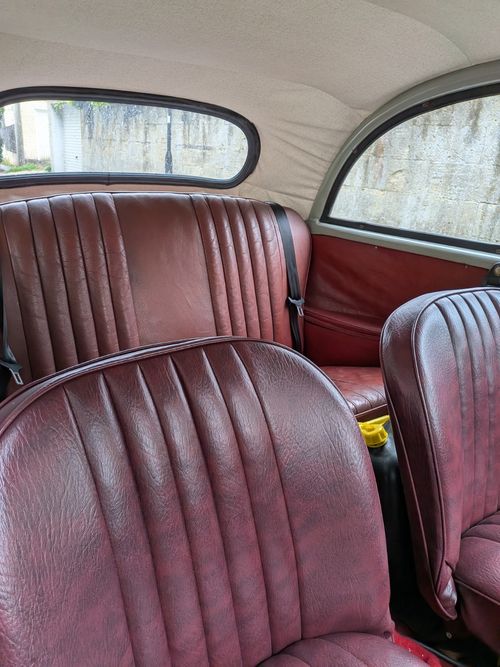 1954 Morris Minor, Split Windshield, Great Condition, Well Looked After. — image 4