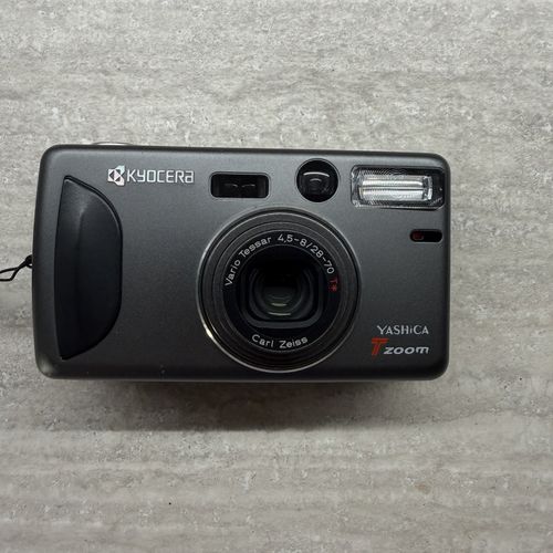 Yashica T Zoom P&S Camera Carl Zeiss Vario Tessar 28-70 [fully tested] — image 2