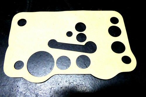 EXTERNAL SERVICE VALVE GASKET TO FIT FORDSON TRACTORS ( SEE LISTING )  